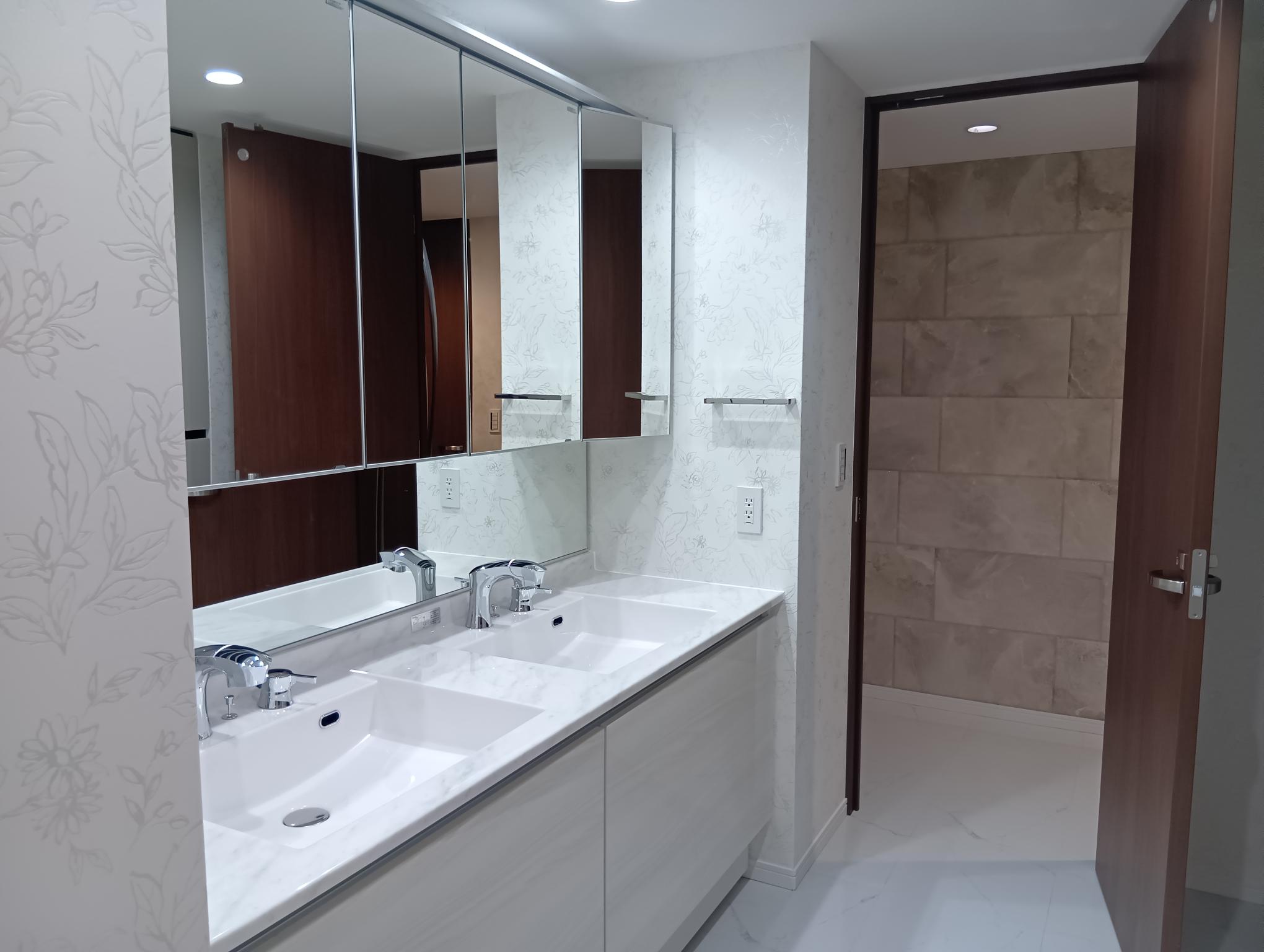 マンション洗面化粧台リフォーム工事